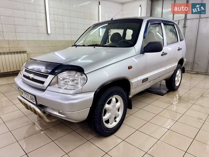 Chevrolet Niva (2006)