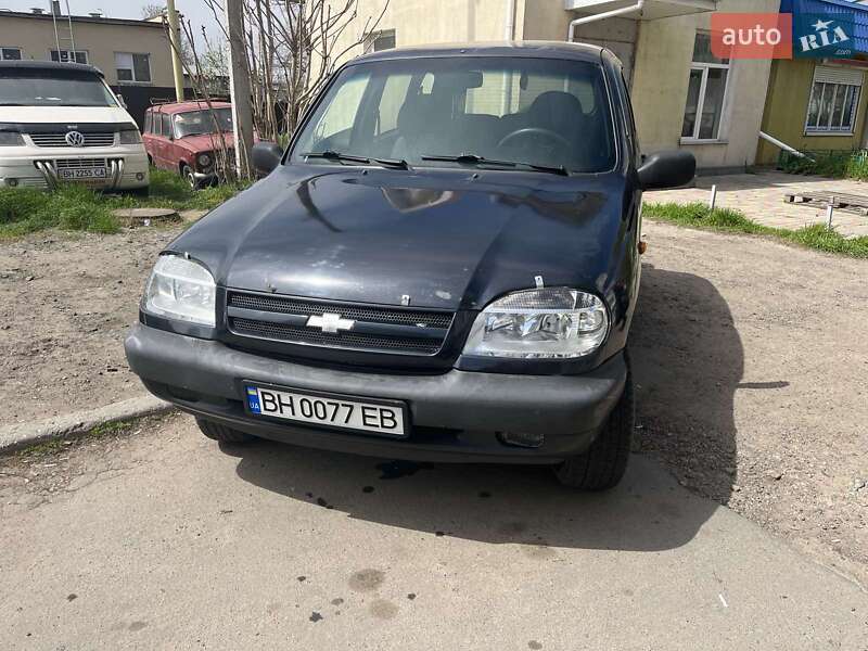 Chevrolet Niva (2007)