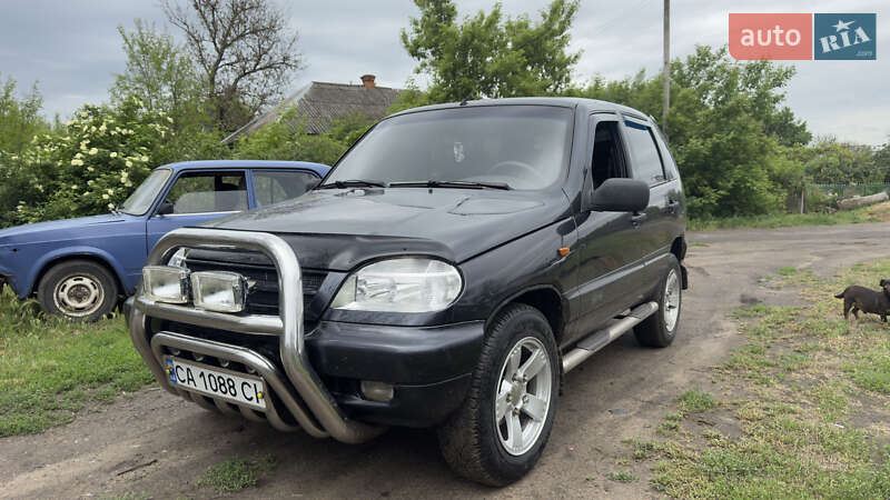 Chevrolet Niva (2007)