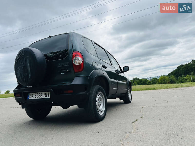 Chevrolet Niva (2016)