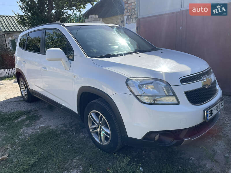 Chevrolet Orlando (2012)