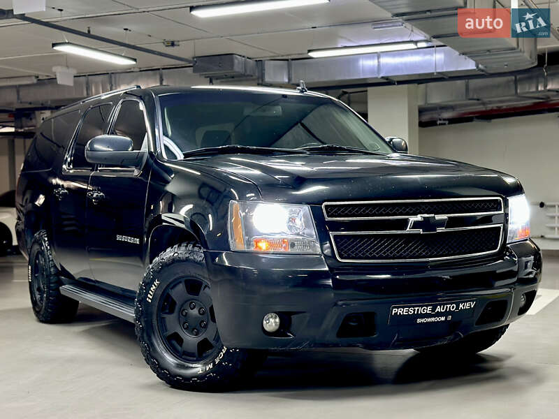 Chevrolet Suburban (2011)