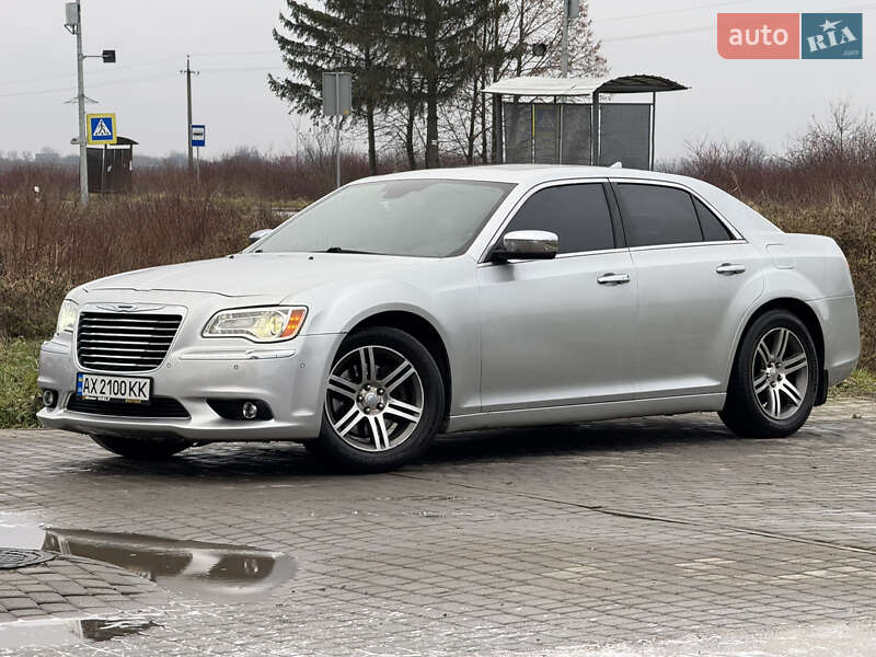 Chrysler 300c (2012)