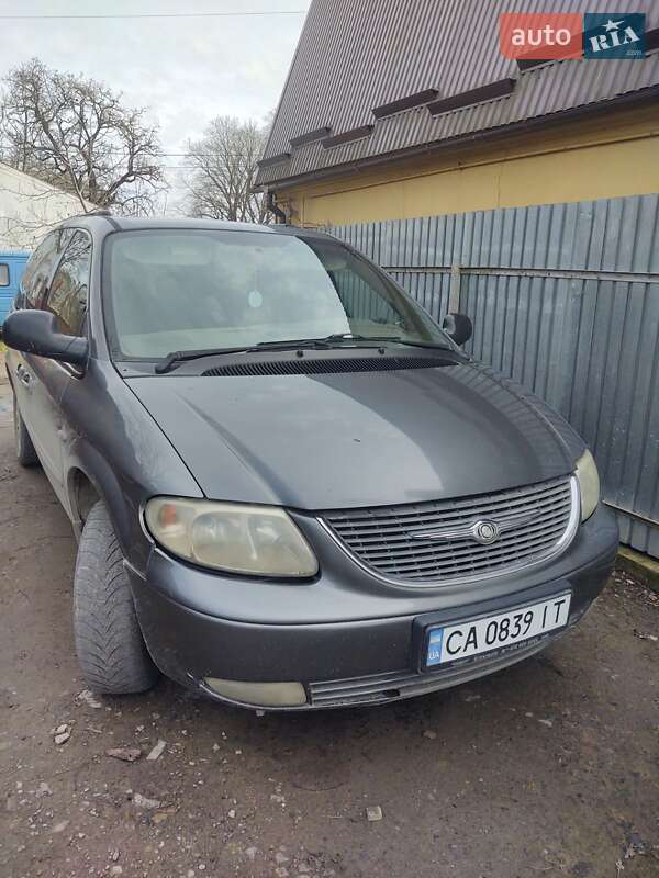 Chrysler Grand voyager (2004)