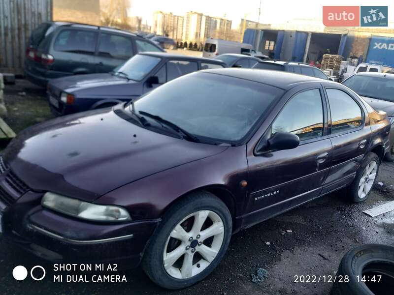 Chrysler Stratus (1995)