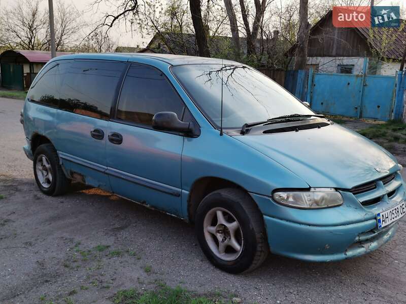 Dodge Caravan (1995)