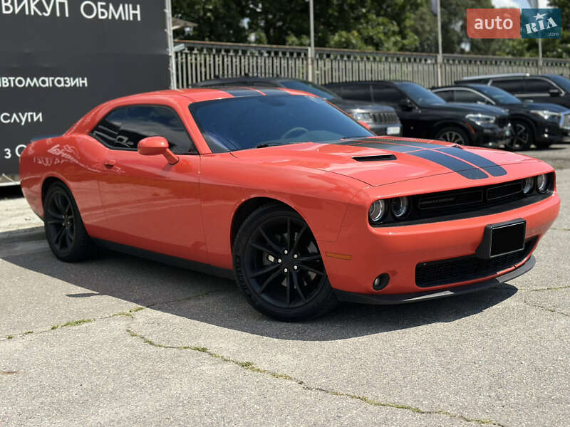 Dodge Challenger (2016)