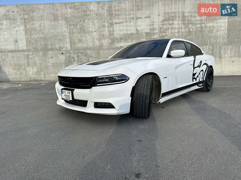Dodge Charger (2016)