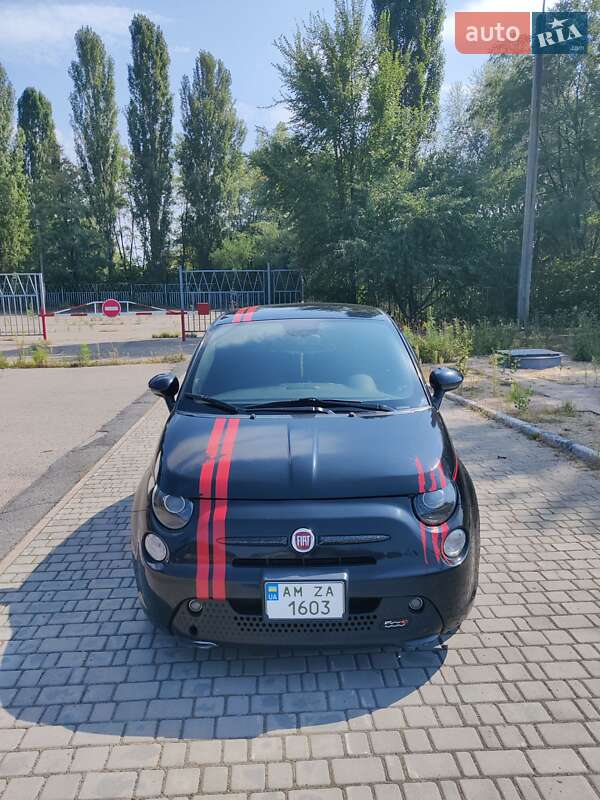 Fiat 500e (2013)