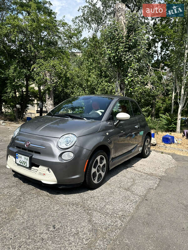Fiat 500e (2013)