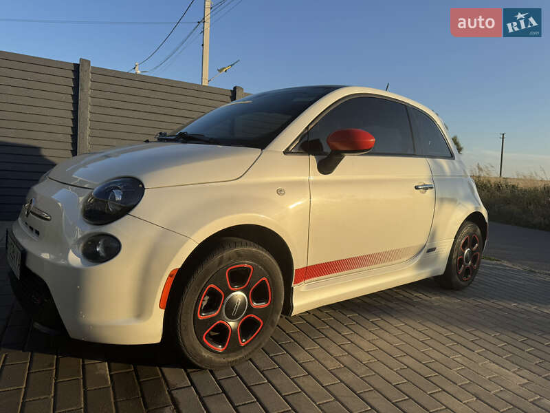 Fiat 500e (2015)