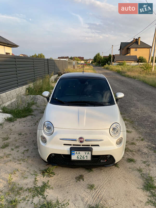 Fiat 500e (2015)