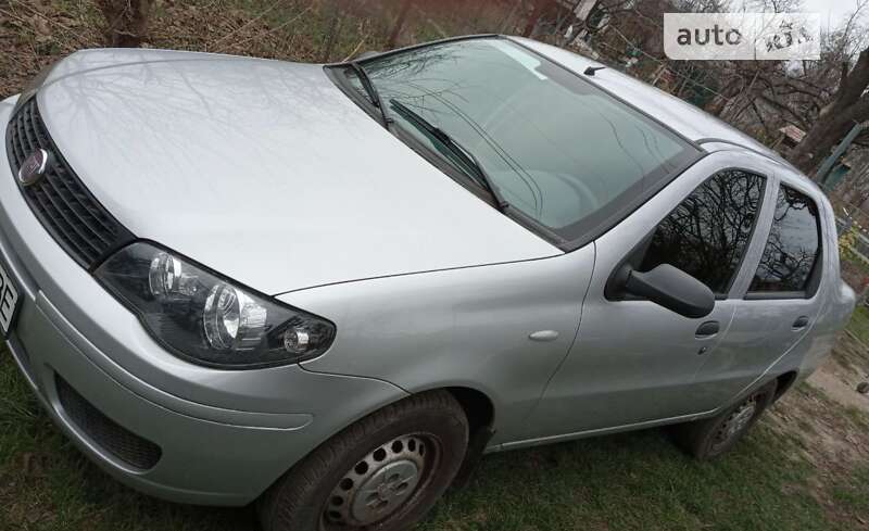 Fiat Albea (2011)