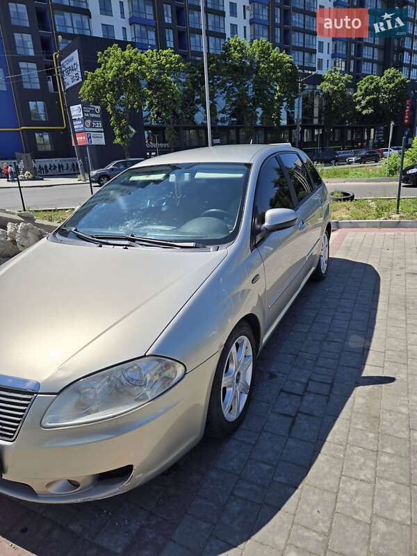 Fiat Croma (2005)