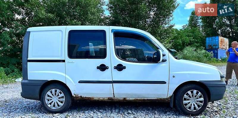 Fiat Doblo (2004)