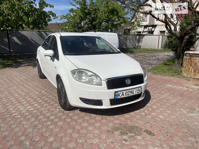 Fiat Linea (2011)