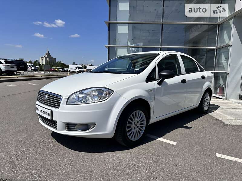 Fiat Linea (2012)