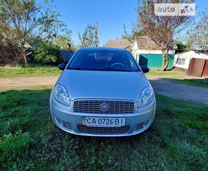 Fiat Linea (2012)