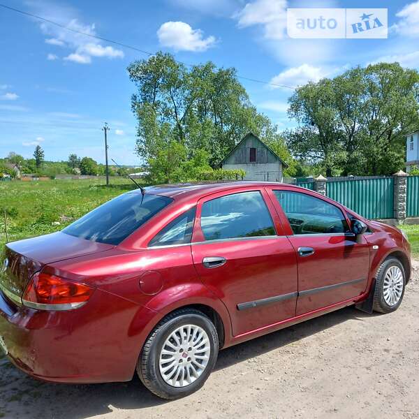 Fiat Linea (2011)