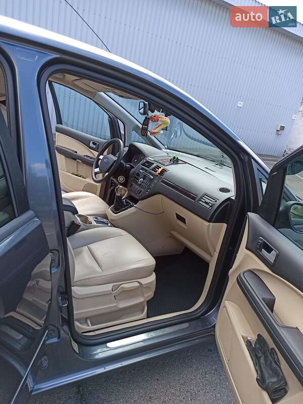 Ford C-max (2005)