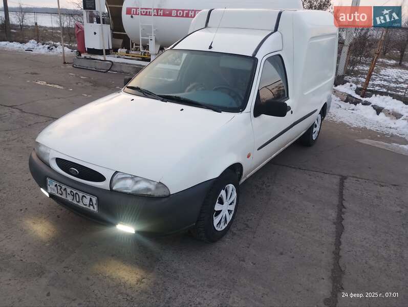 Ford Courier (1996)