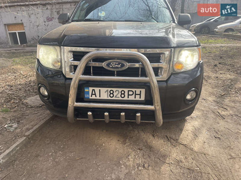 Ford Escape (2010)