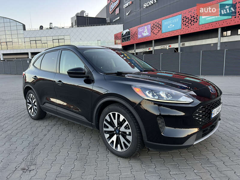 Ford Escape (2020)