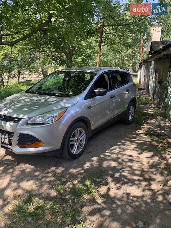 Ford Escape (2014)