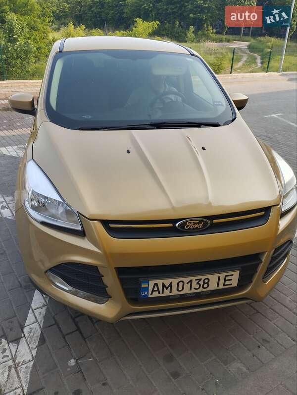 Ford Escape (2014)