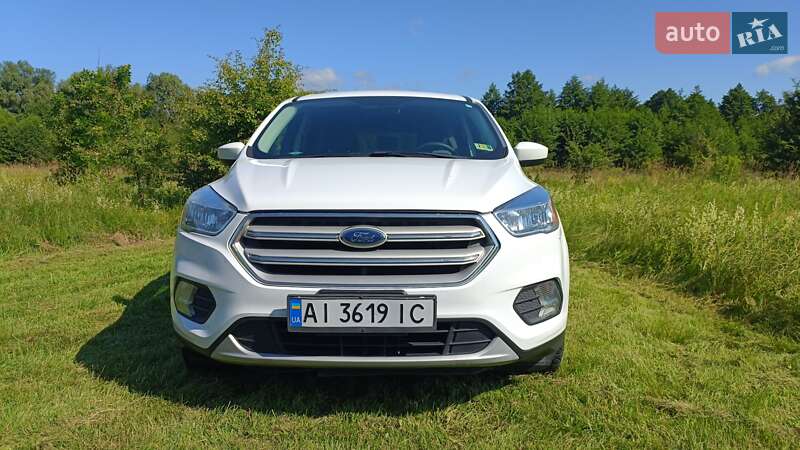 Ford Escape (2016)