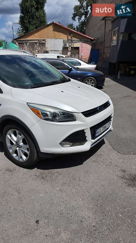 Ford Escape (2015)
