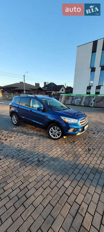 Ford Escape (2017)
