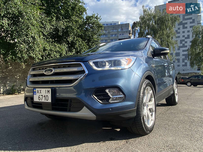 Ford Escape (2017)