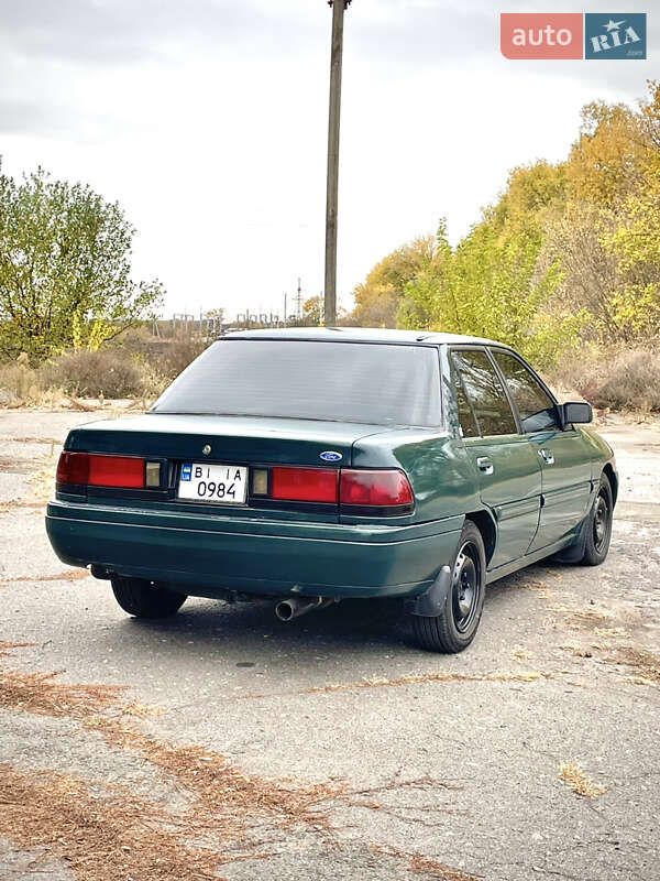 Ford Escort (1994)