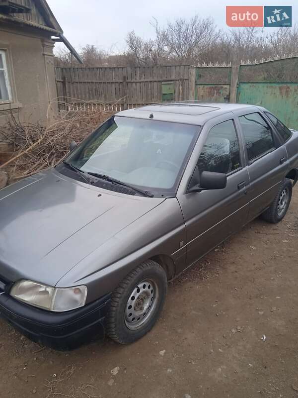 Ford Escort (1992)