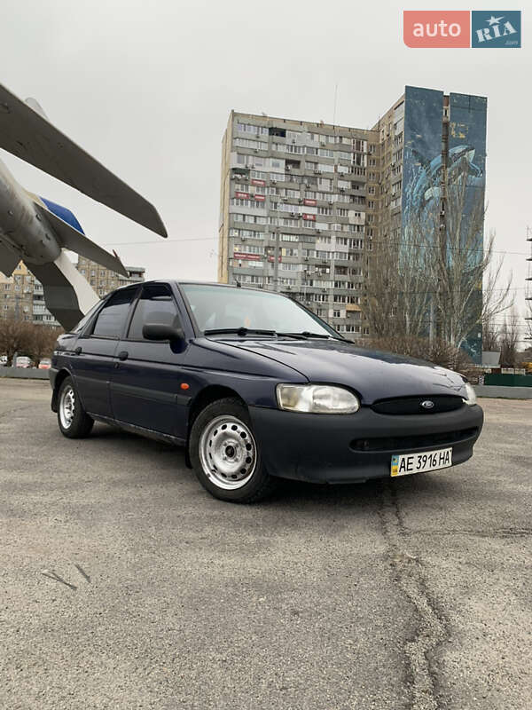 Ford Escort (1997)