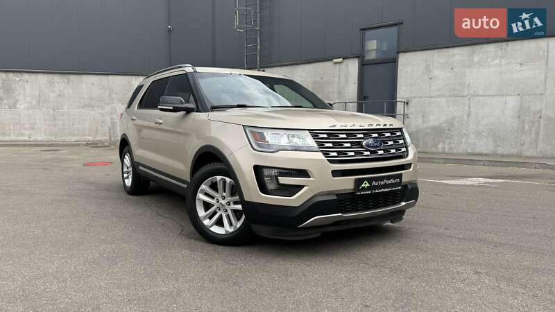 Ford Explorer (2016)