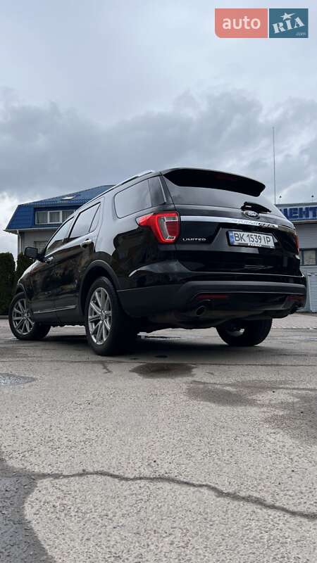 Ford Explorer (2017)