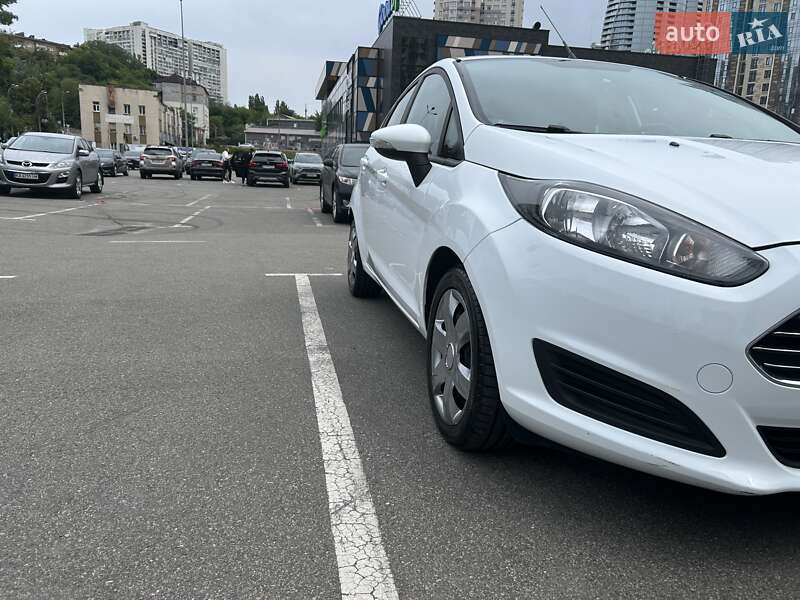 Ford Fiesta (2015)