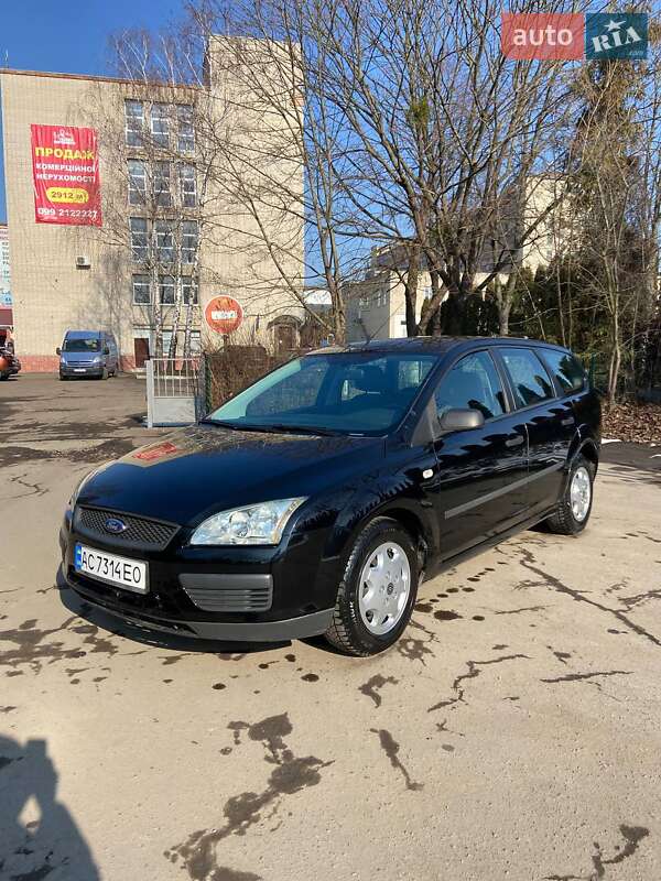 Ford Focus (2005)