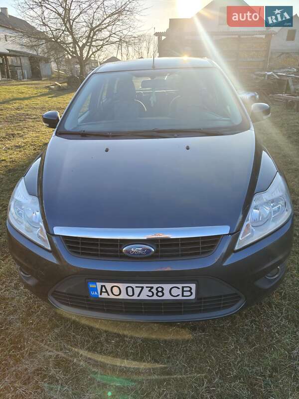 Ford Focus (2010)