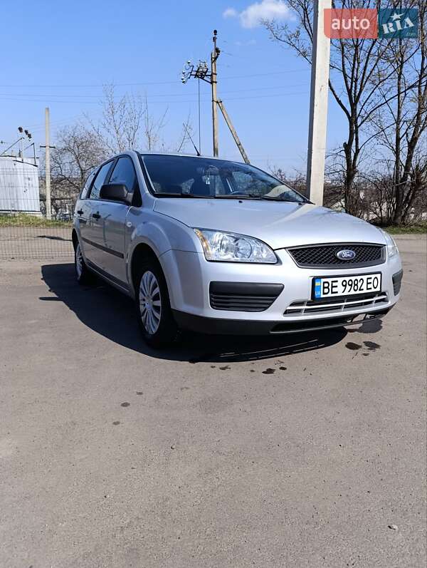 Ford Focus (2005)