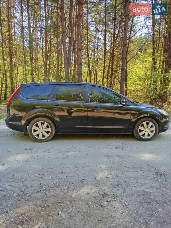 Ford Focus (2009)