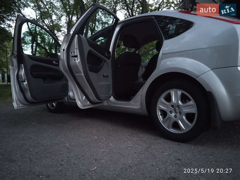 Ford Focus (2008)