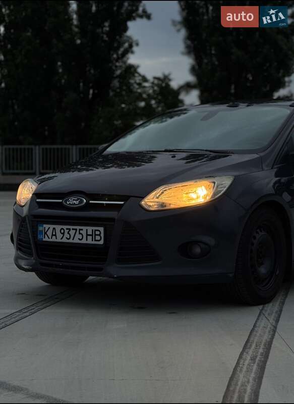 Ford Focus (2012)