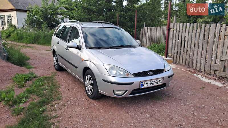 Ford Focus (2003)
