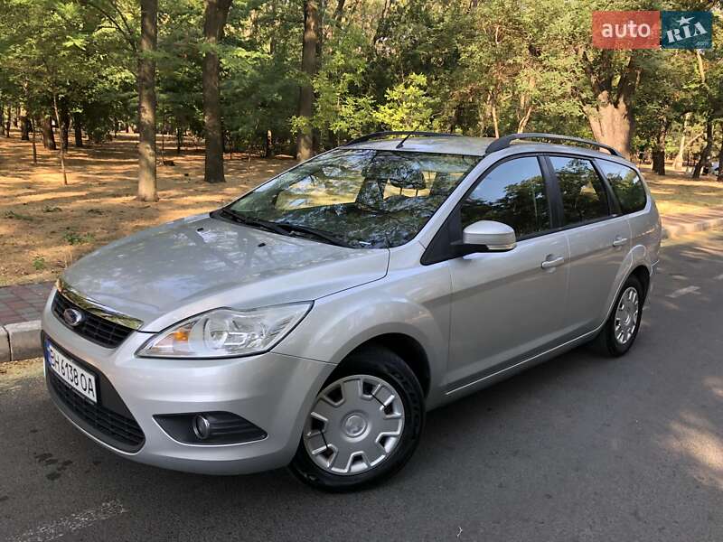 Ford Focus (2010)