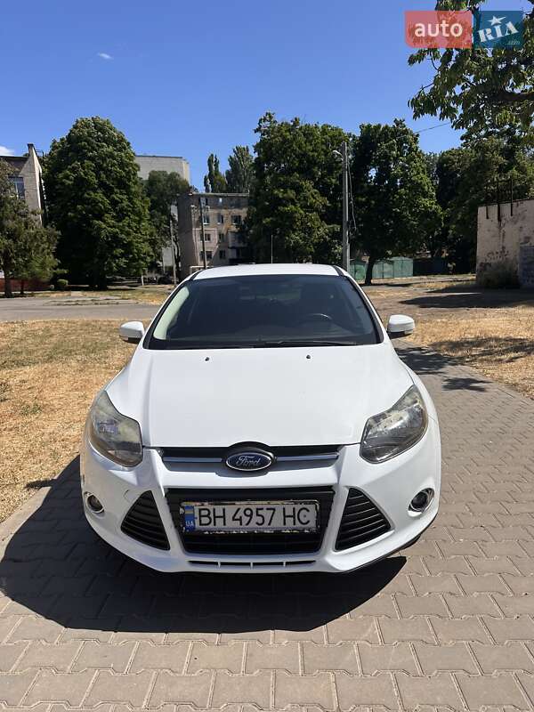 Ford Focus (2012)