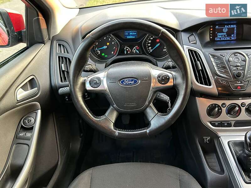 Ford Focus (2013)