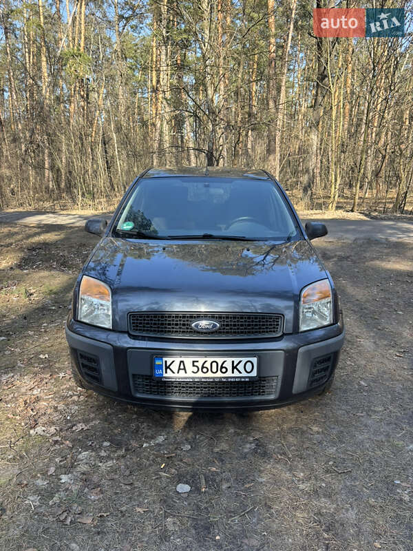 Ford Fusion (2008)
